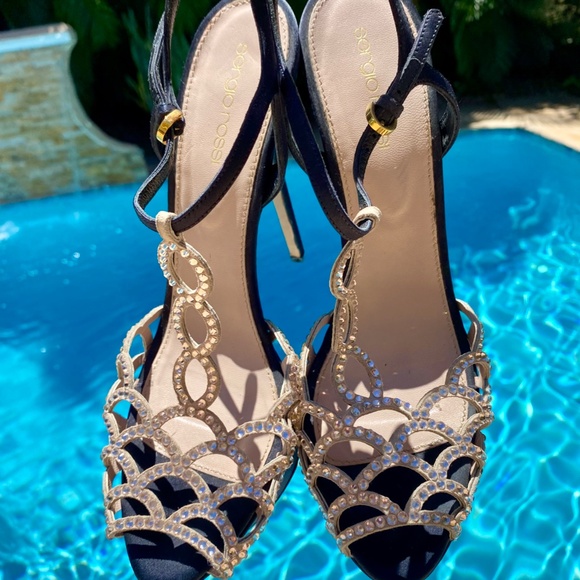 Sergio Rossi Vague Strappy Scalloped Mermaid Shoe. - Picture 11 of 13